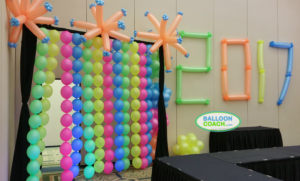 balloon-coach-neon-curtain-in-regular-light